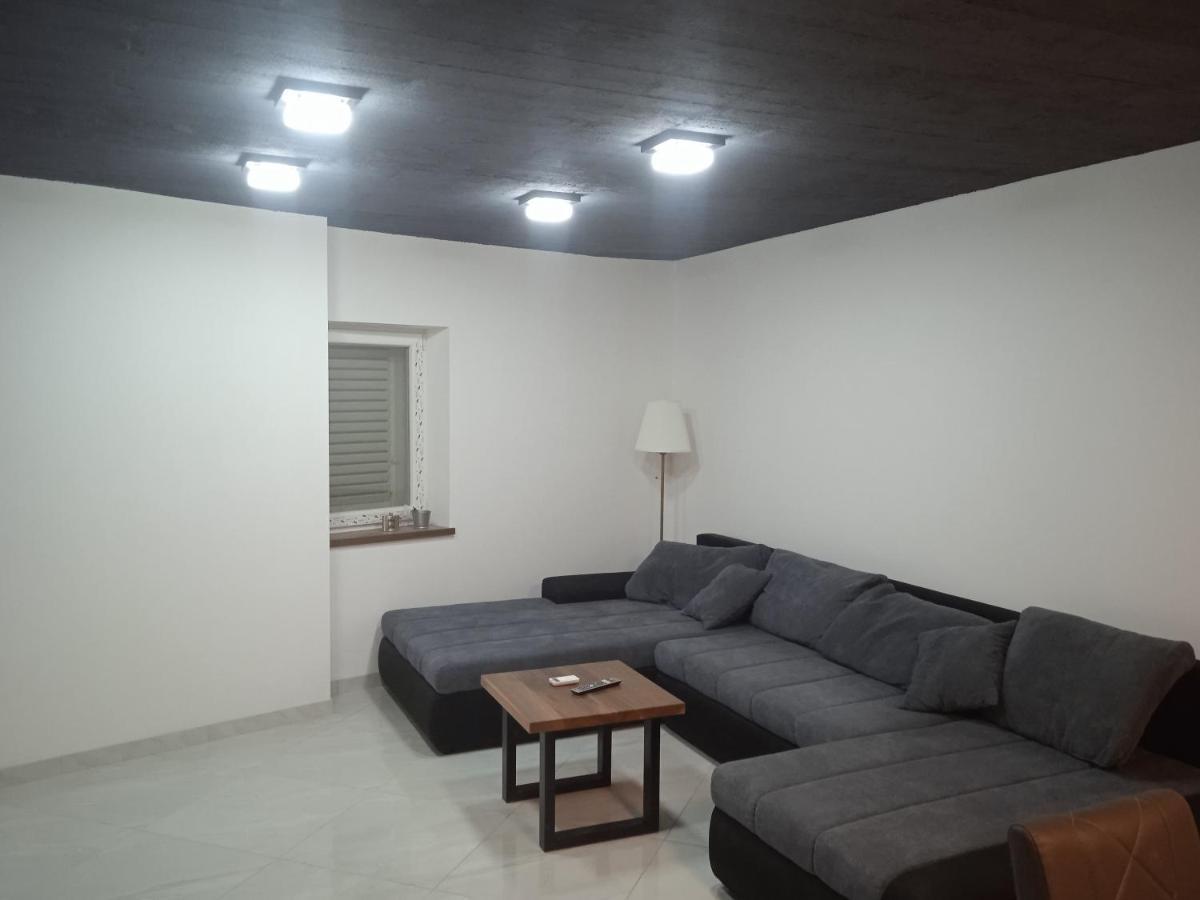 Anton Apartment Povlja  Luaran gambar